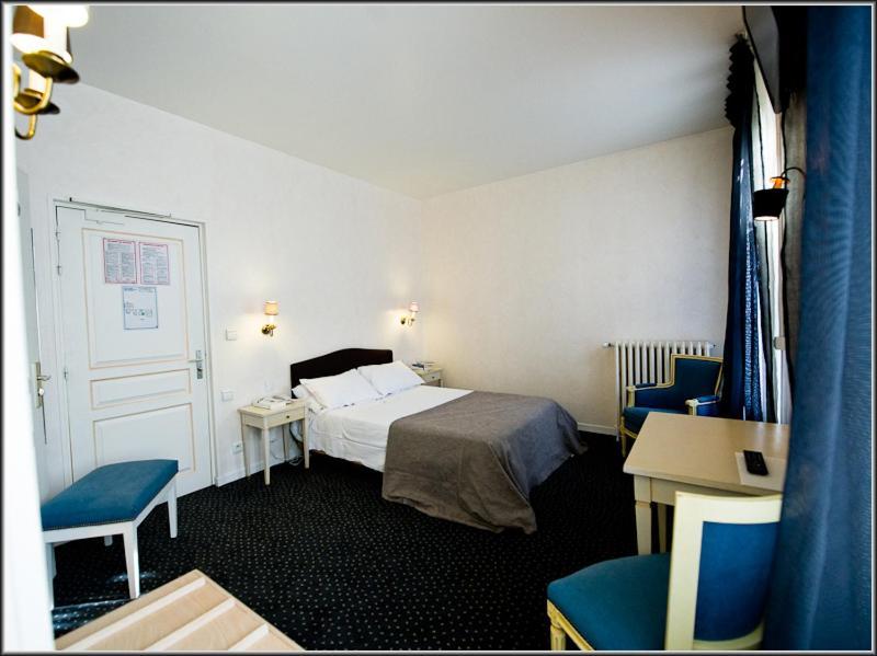 Hotel Arquier Les Milles Стая снимка
