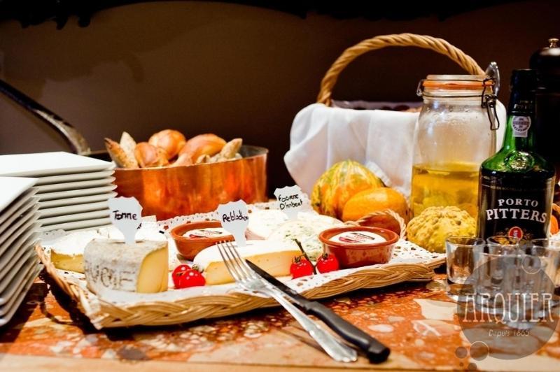 Hotel Arquier Les Milles Екстериор снимка